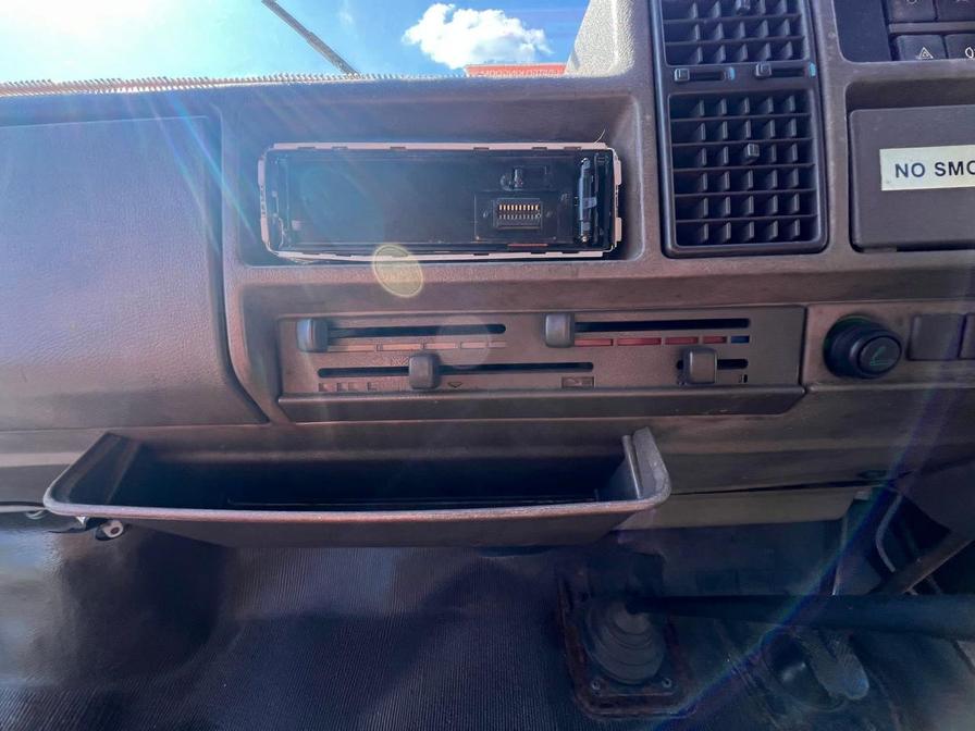 1990   – Model:  – G943NYC