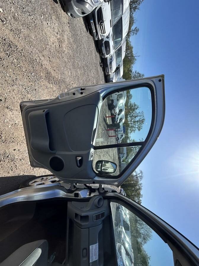 2012 Vauxhall Vivaro – Model: Vivaro 2900 Sportive CDTi LWB – LP12VUY