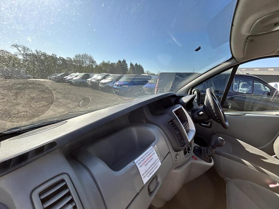 2012 Vauxhall Vivaro – Model: Vivaro 2900 Sportive CDTi LWB – LP12VUY