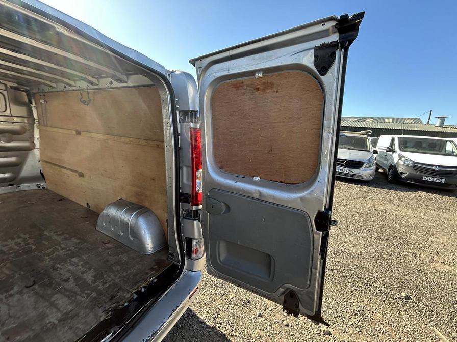 2012 Vauxhall Vivaro – Model: Vivaro 2900 Sportive CDTi LWB – LP12VUY