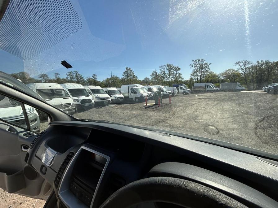 2012 Vauxhall Vivaro – Model: Vivaro 2900 Sportive CDTi LWB – LP12VUY