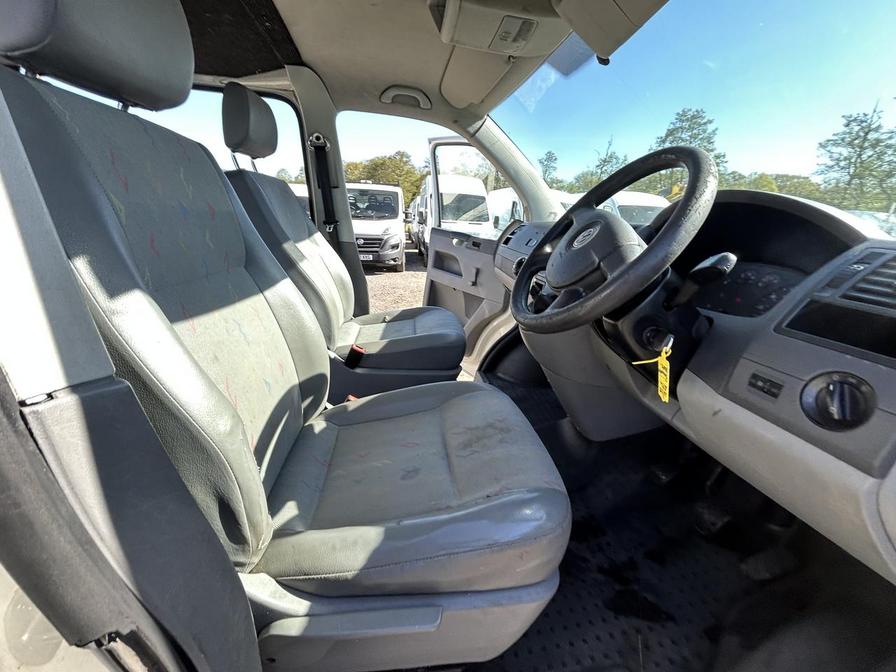 2008 Volkswagen Transporter – Model: Transporter T32 102 TDI SWB – SF58EPL