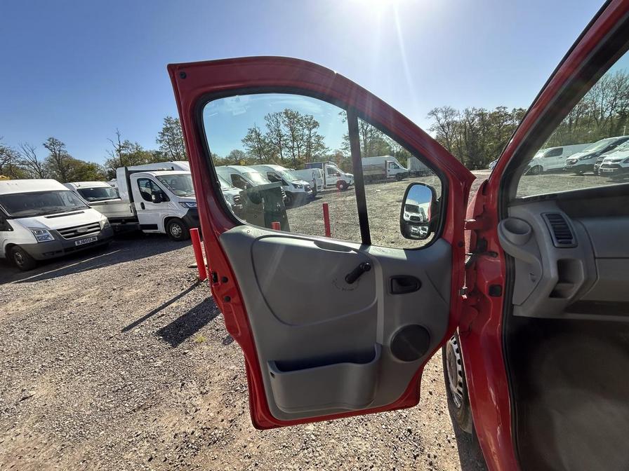 2009 Vauxhall Vivaro – Model: Vivaro 2700 CDTi SWB – FL09LTK