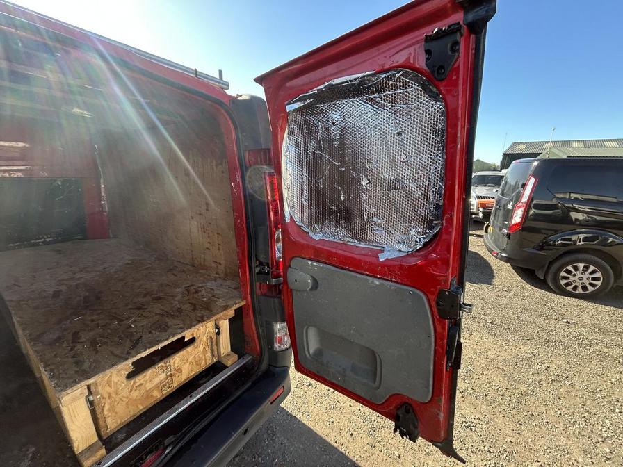 2009 Vauxhall Vivaro – Model: Vivaro 2700 CDTi SWB – FL09LTK