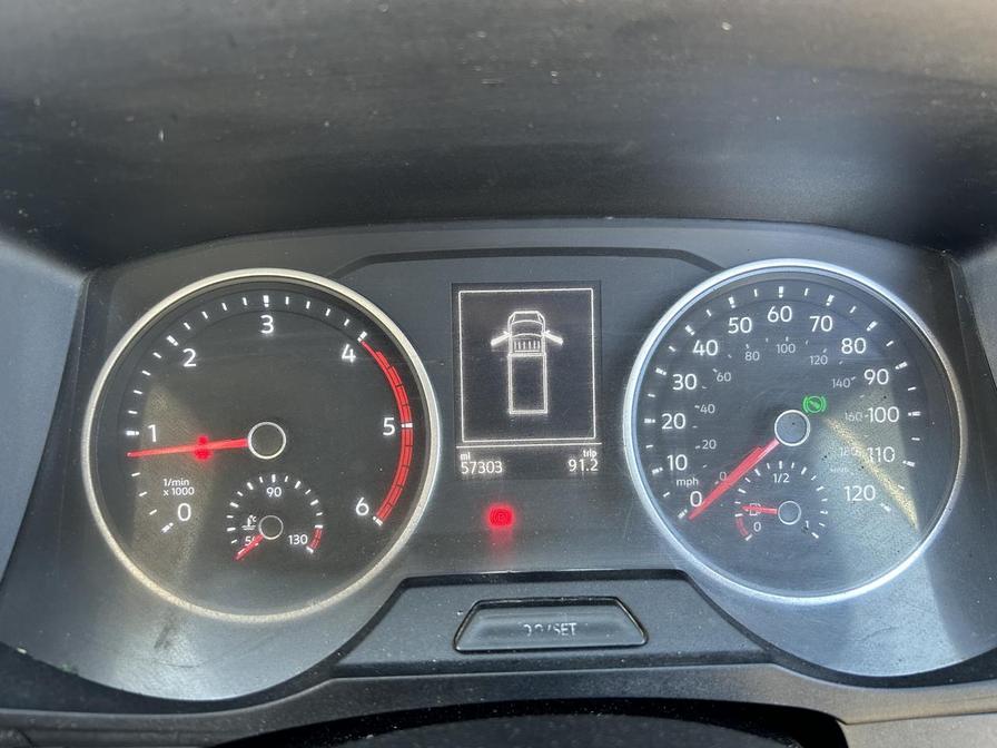 2020 Volkswagen Crafter – Model: Crafter CR35 Startline TDI Auto – BN70OKX