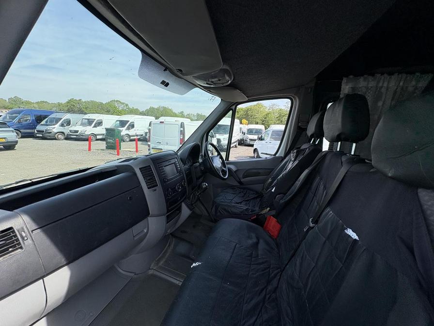 2014 Volkswagen Crafter – Model: Crafter CR35 TDI – FP14JZV