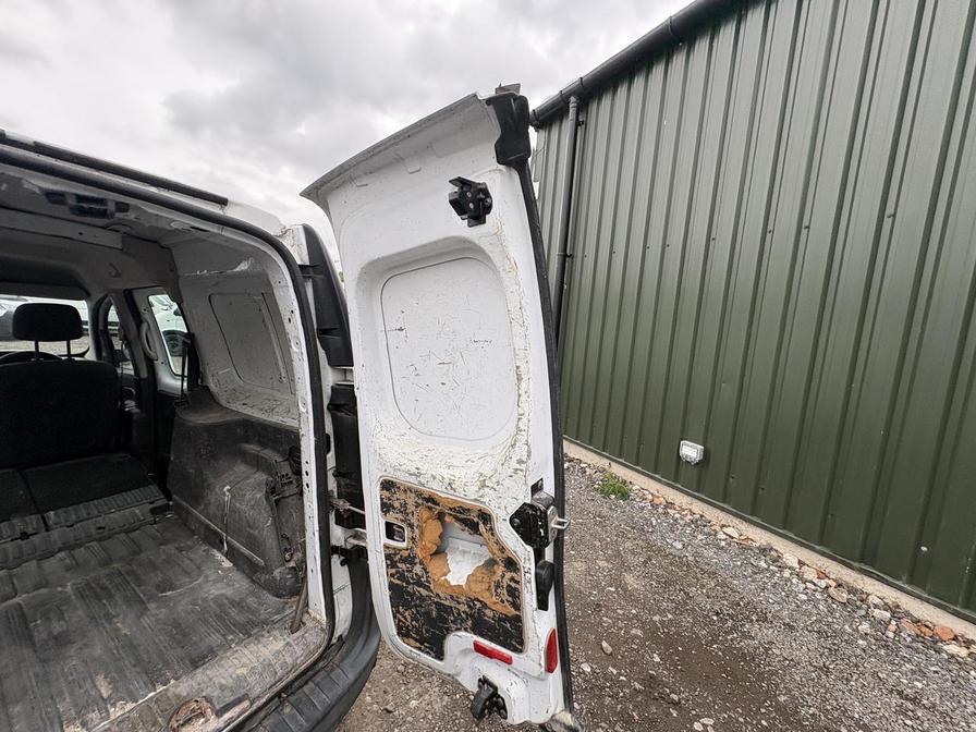2013 Mercedes-Benz Citan – Model: Citan 109 CDi Dualiner – WP63DHZ