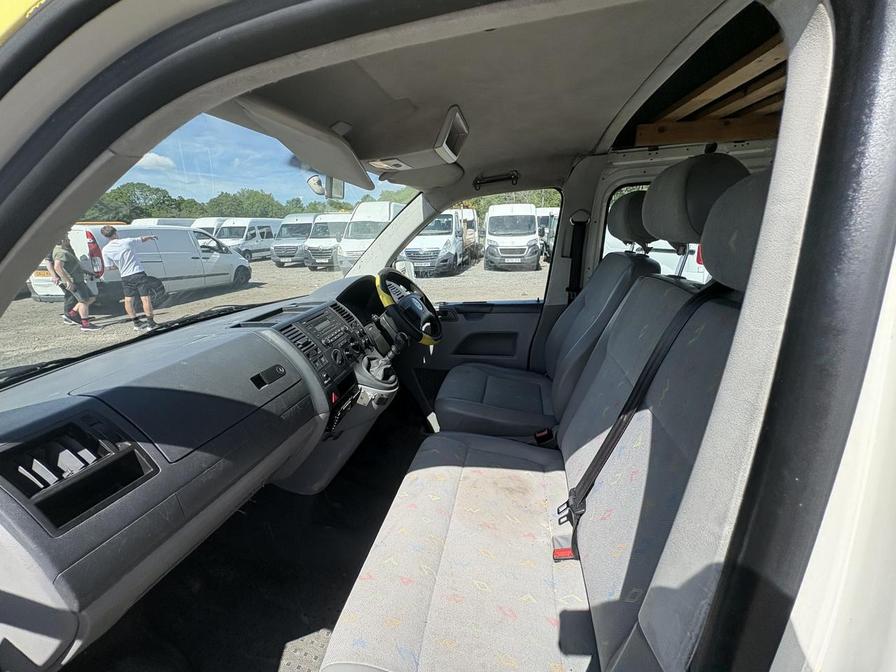 2007 Volkswagen Transporter – Model: Transporter T30 130 TDI LWB – WP56SNF