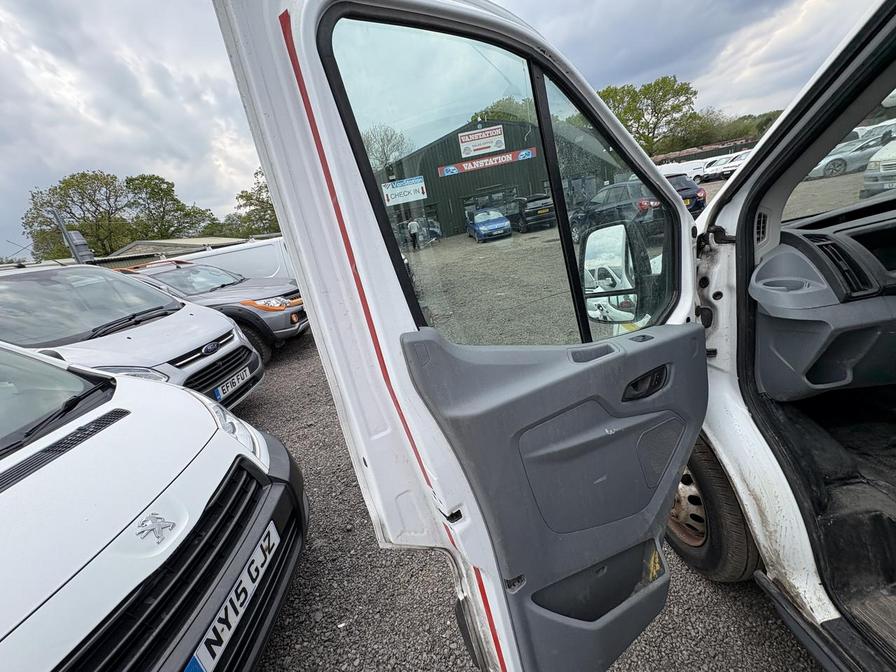 2015 Ford Transit – Model: Transit 350 – YS15XWW