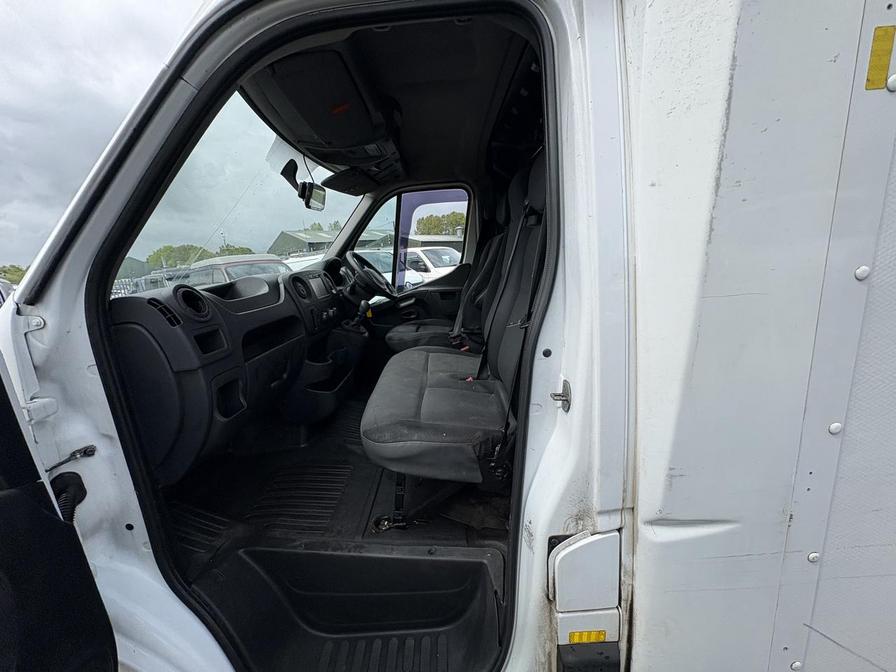 2020 Renault Master – Model: Master 35 MWB – FN20BVX