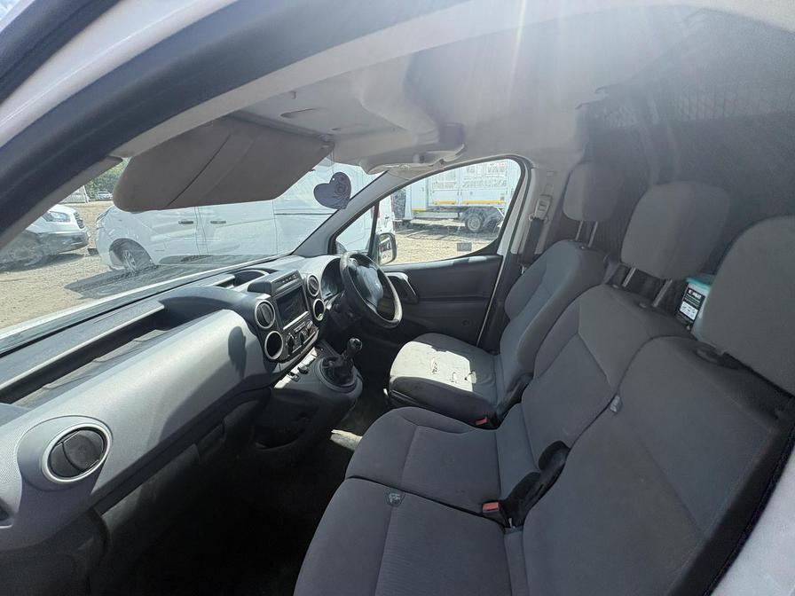 2016 Peugeot Partner – Model: Partner Professional L1 Blue HDi – MD16XPR