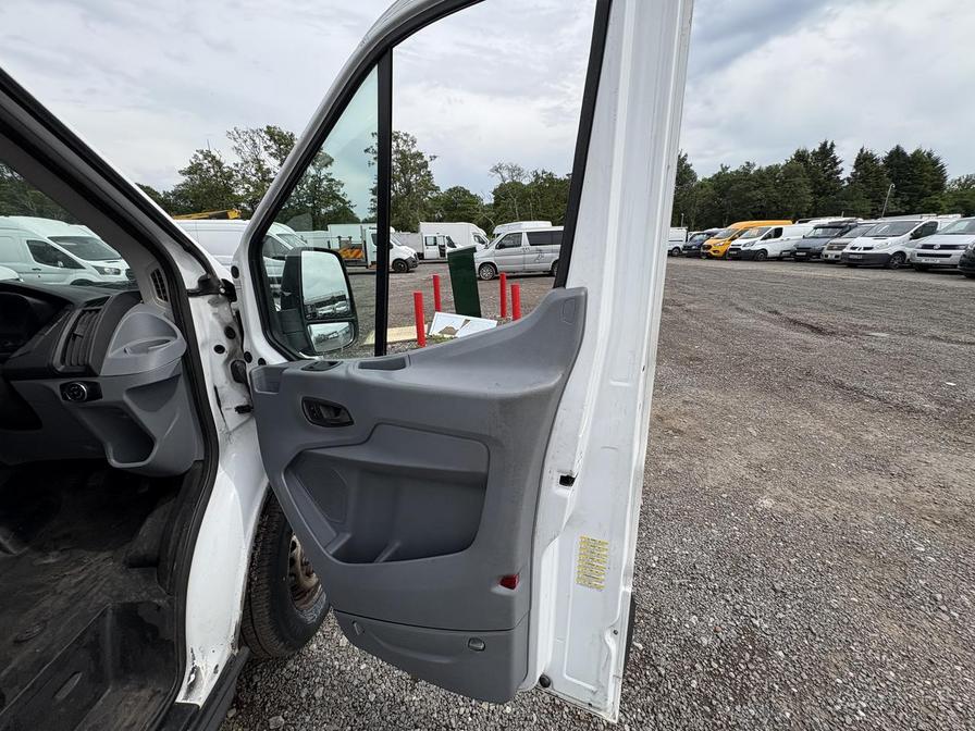 2016 Ford Transit – Model: Transit 350 – YT66LBO