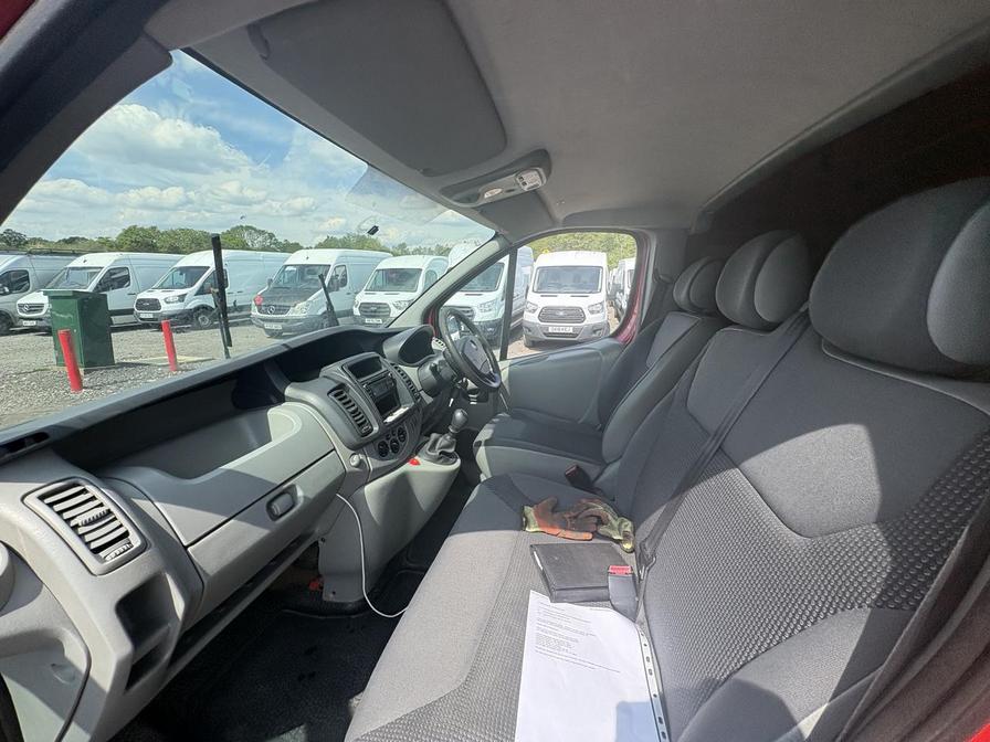 2014 Vauxhall Vivaro – Model: Vivaro 2700 CDTi 113 SWB – BW14OPY