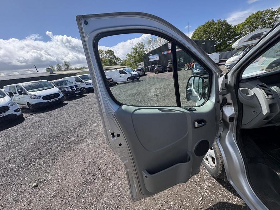 2013 Vauxhall Vivaro – Model: Vivaro 2900 Sportive CDTi LWB – FV13PKN