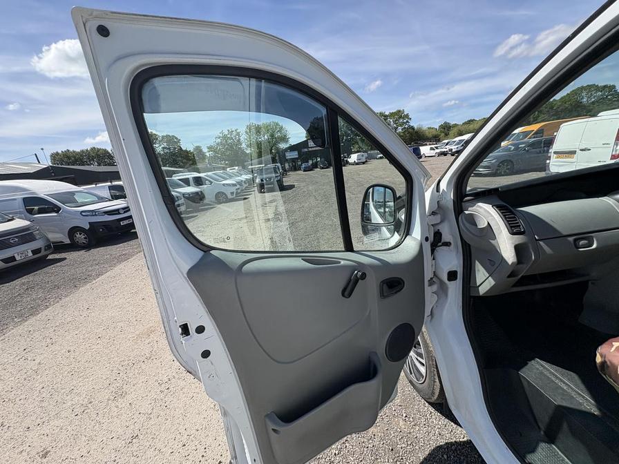 2008 Renault Trafic – Model: Trafic SL27+ dCi 115 – CA53RPD/HY58LBK