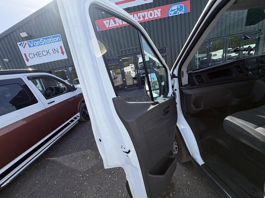 2020 Ford Transit – Model: Transit 350 Leader EcoBlue – BN70YBU