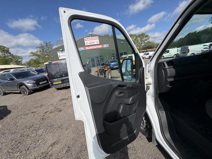 2022 Renault Master – Model: Master LH35 Business Blue dCi – YR72WTG