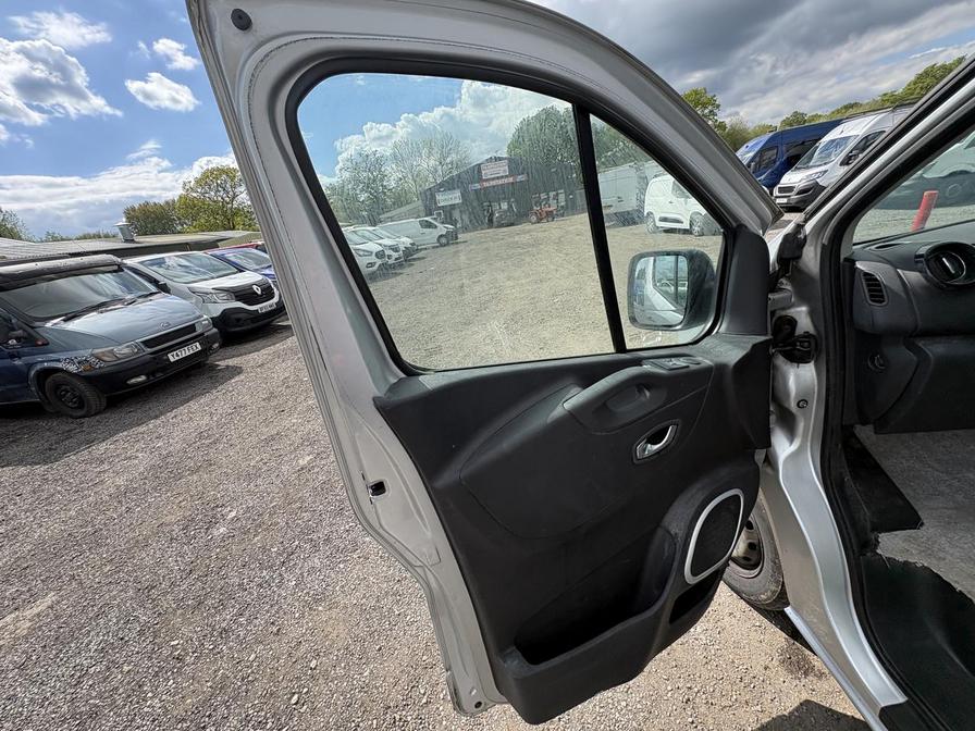 2017 Vauxhall Vivaro – Model: Vivaro  2900 Sportive CDTi – AK66SKX