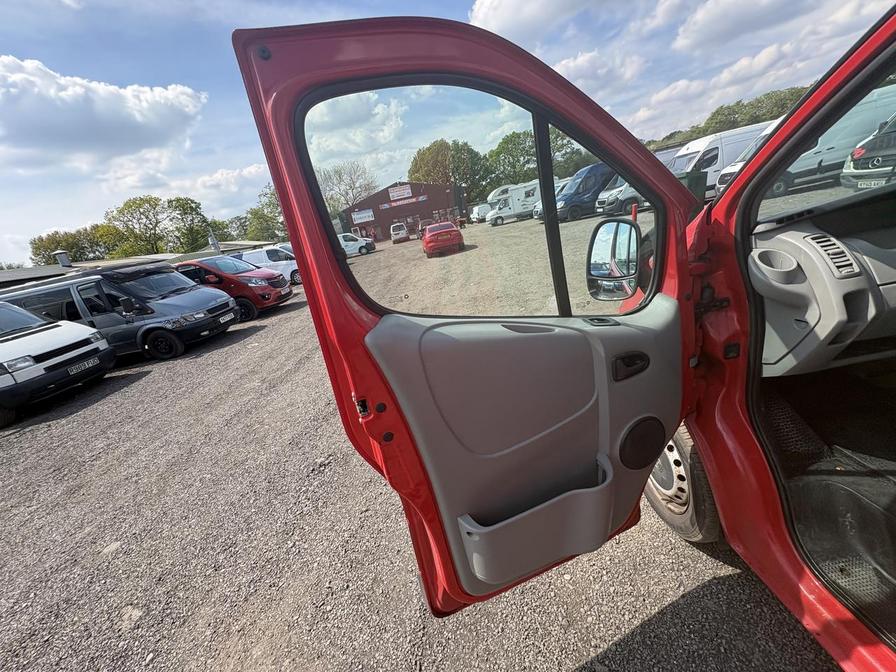 2014 Vauxhall Vivaro – Model: Vivaro 2700 CDTi 113 SWB – BW14OPY