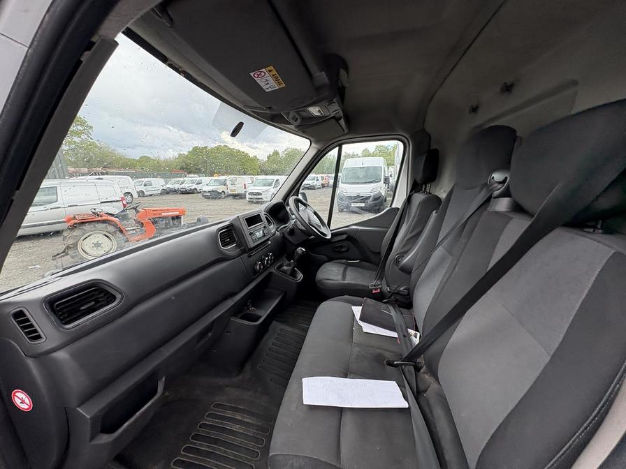 2022 Nissan Interstar – Model: Interstar Acenta dCi – DL22MRX