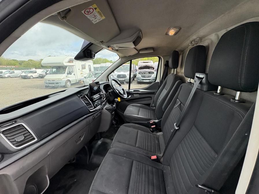 2019 Ford Transit Custom – Model: Transit Custom 280 Limited EcoBlue – RE69LFM