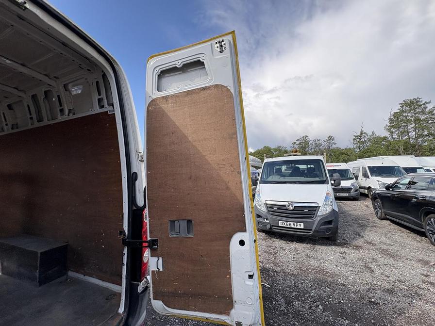 2014 Volkswagen Crafter – Model: Crafter CR35 Startline TDI BlueMotion Technology LWB – FL64UXN