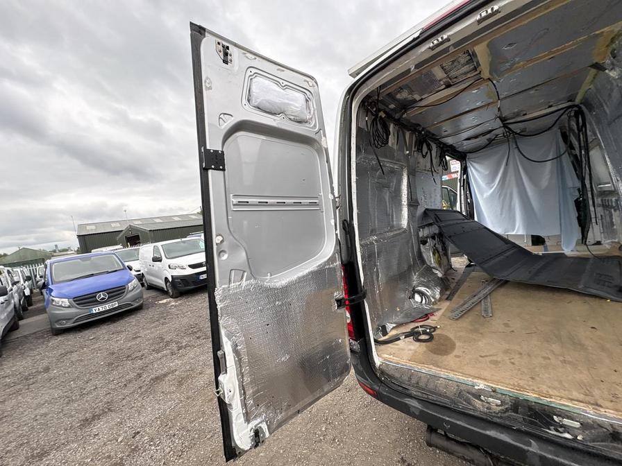 2016 Volkswagen Crafter – Model: Crafter CR35 TDI BlueMotion Technology – WU66ZXH