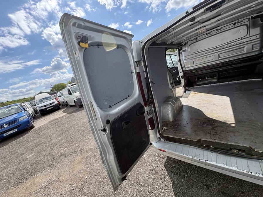 2017 Vauxhall Vivaro – Model: Vivaro  2900 Sportive CDTi – AK66SKX