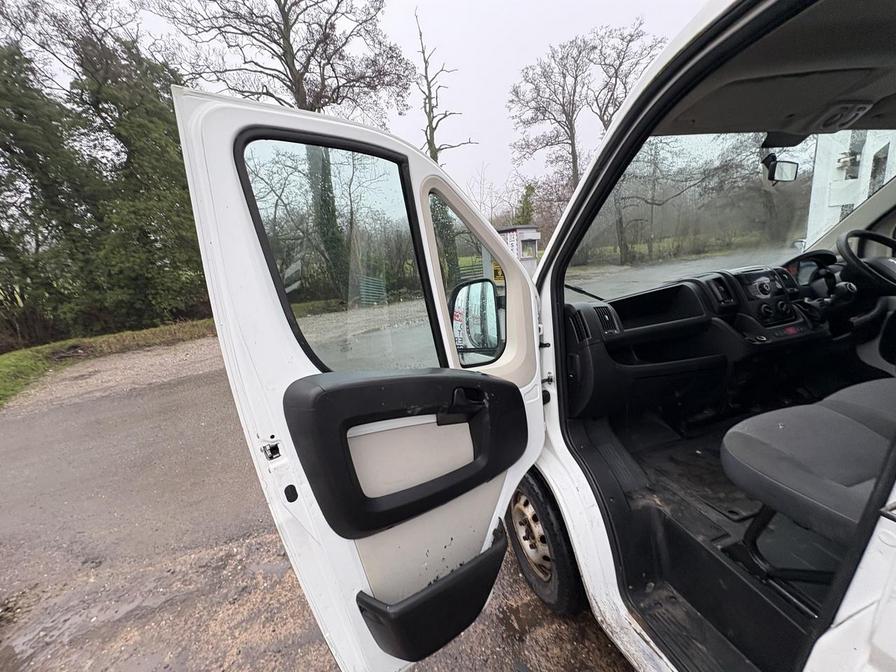 2015 Peugeot Boxer – Model: Boxer 330 L1H1 HDi – DA15DXK