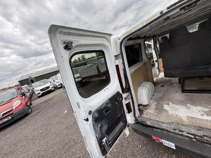 2016 Vauxhall Vivaro – Model: Vivaro  2900 Sportive CDTi – DS16DCE