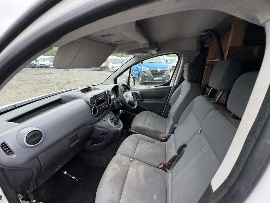 2015 Citroen Berlingo – Model: Berlingo 750 LX HDi – PN65WDM