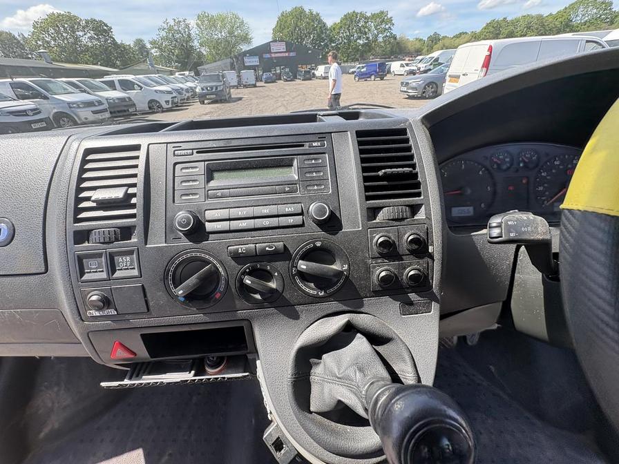 2007 Volkswagen Transporter – Model: Transporter T30 130 TDI LWB – WP56SNF