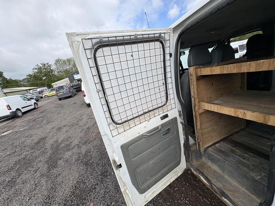 2011 Ford Transit – Model: Transit 100 T350 LWB Double Cab RWD – NJ11UJS