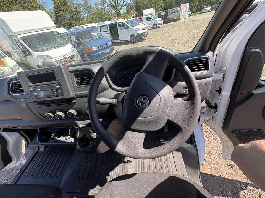 2021 Vauxhall Movano – Model: Movano L3H2 F3500 CDTi – DT70RFE