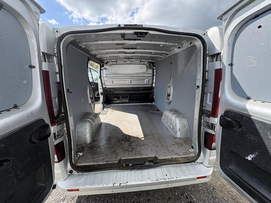 2017 Vauxhall Vivaro – Model: Vivaro  2900 Sportive CDTi – AK66SKX