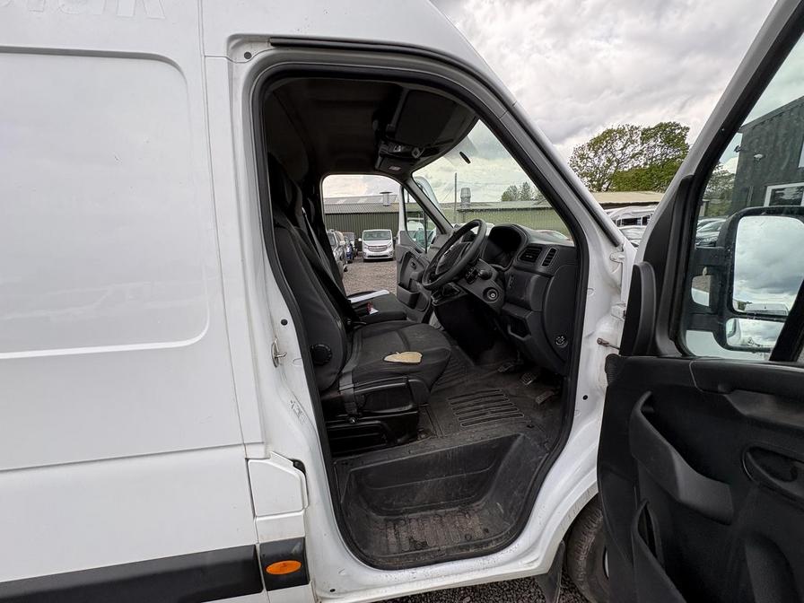 2022 Nissan Interstar – Model: Interstar Acenta dCi – DL22MRX
