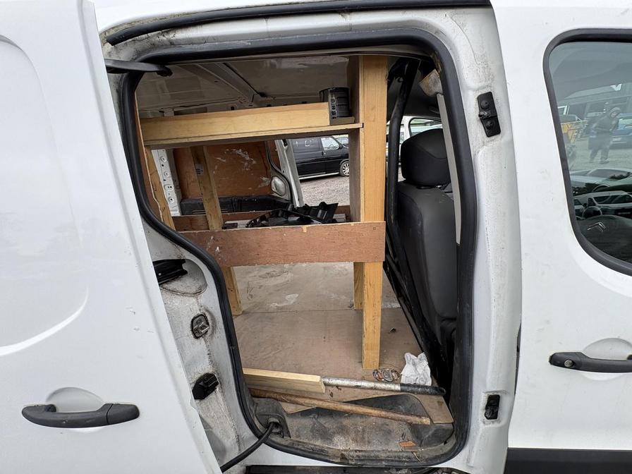 2015 Citroen Berlingo – Model: Berlingo 750 LX HDi – PN65WDM