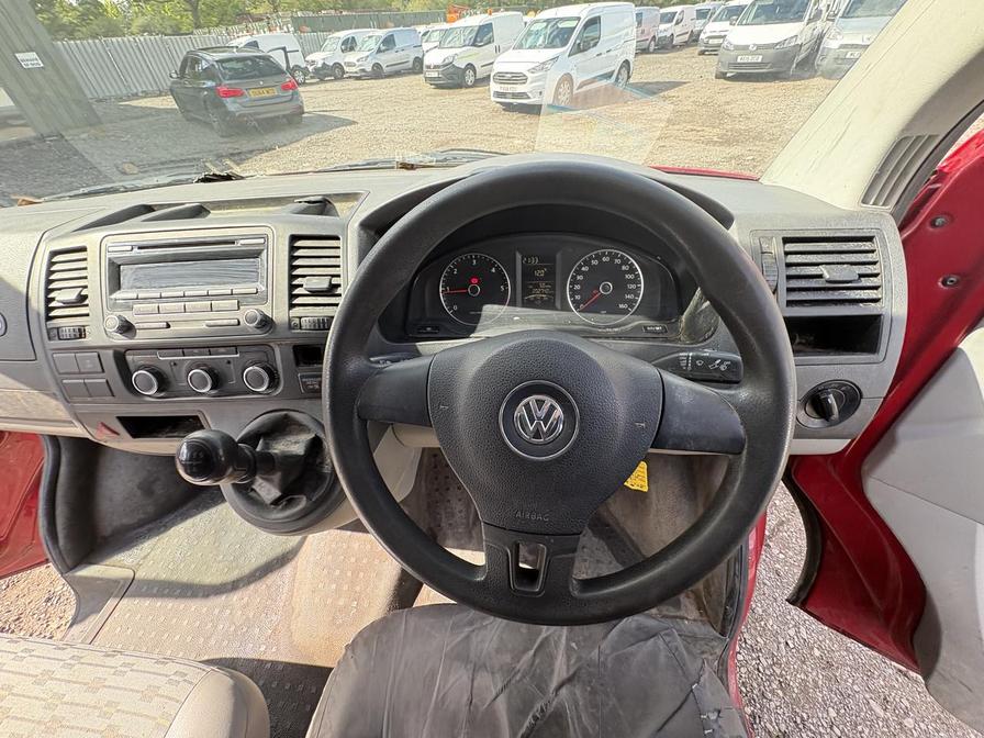 2012 Volkswagen Transporter – Model: Transporter T28 102 TDI SWB – RO12KGU