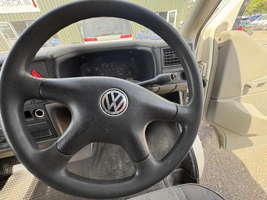 2002 Volkswagen Transporter – Model: 1200 TDI LWB – CU02JBX