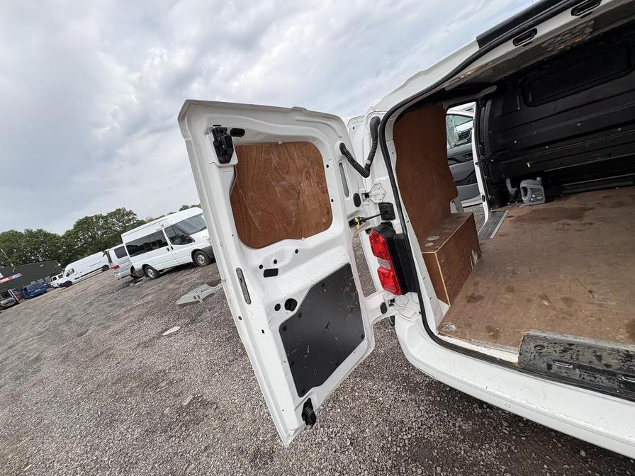 2020 Vauxhall Vivaro – Model: Vivaro 2700 Sportive S/S – DU20SVE