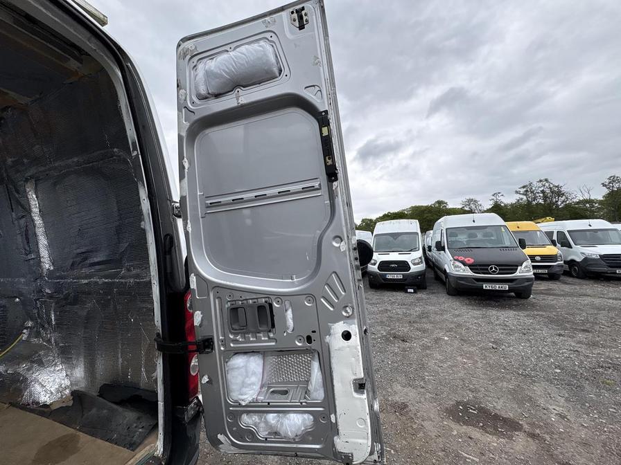 2016 Volkswagen Crafter – Model: Crafter CR35 TDI BlueMotion Technology – WU66ZXH