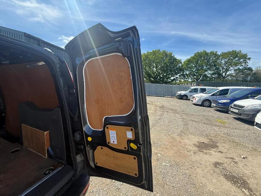 2019 Ford Transit Connect – Model: Transit Connect 240 Limited TDCi Auto – BM19XDF