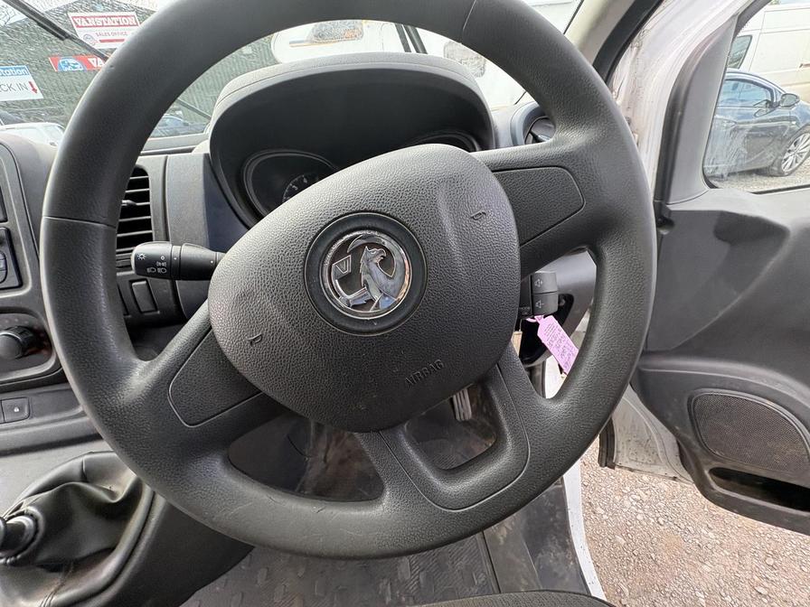 2018 Vauxhall Vivaro – Model: Vivaro  2700 CDTI – FY18OUK