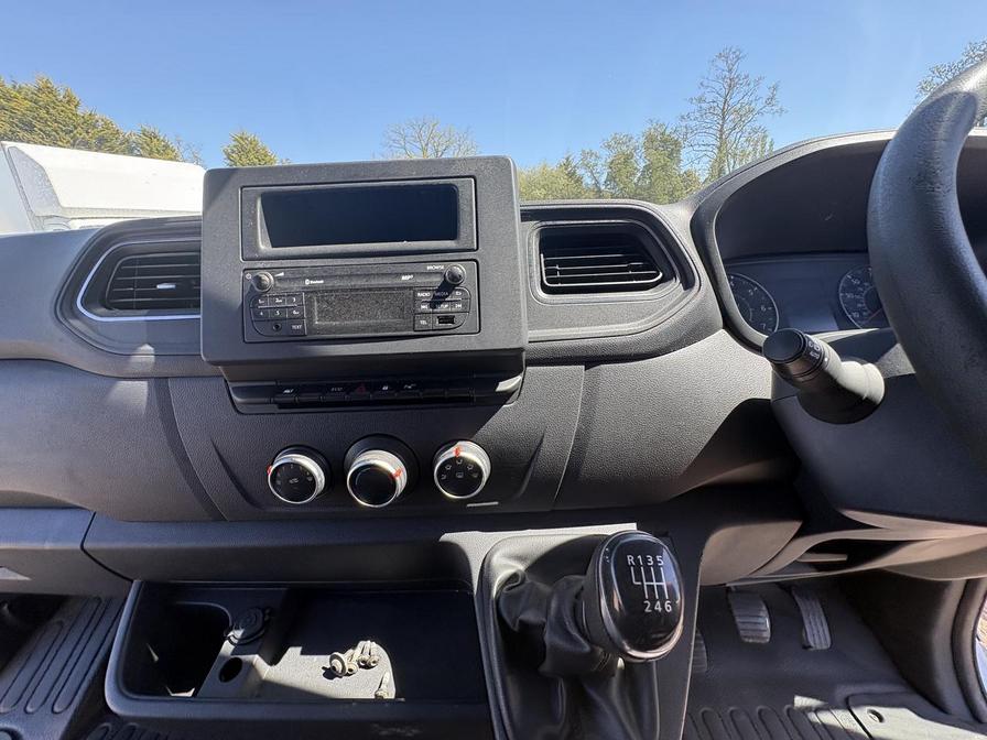 2021 Vauxhall Movano – Model: Movano L3H2 F3500 CDTi – DT70RFE
