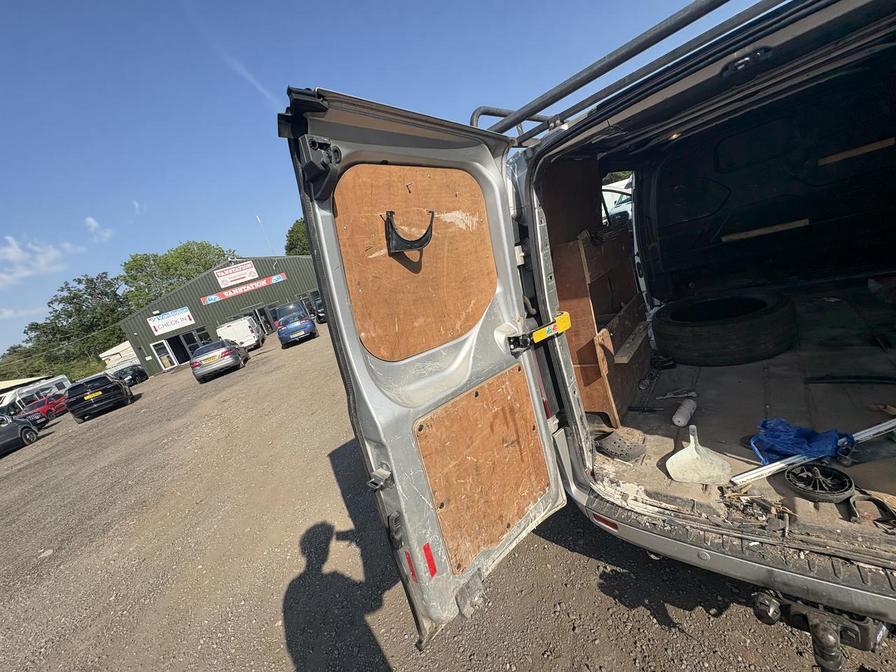 2017 Ford Transit Custom – Model: Transit Custom 270 Limited – SJ17UPS