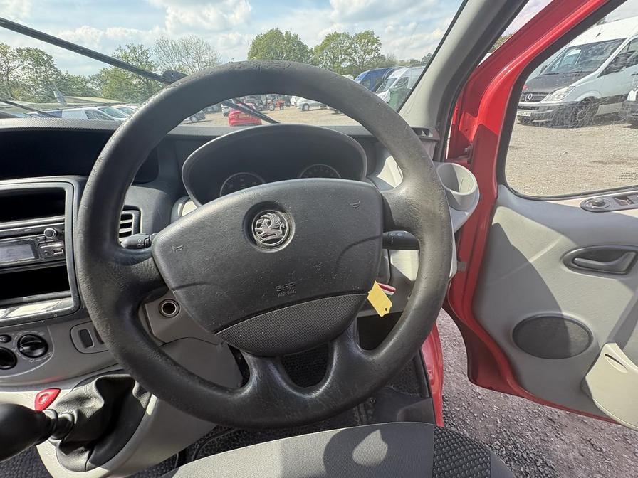 2014 Vauxhall Vivaro – Model: Vivaro 2700 CDTi 113 SWB – BW14OPY