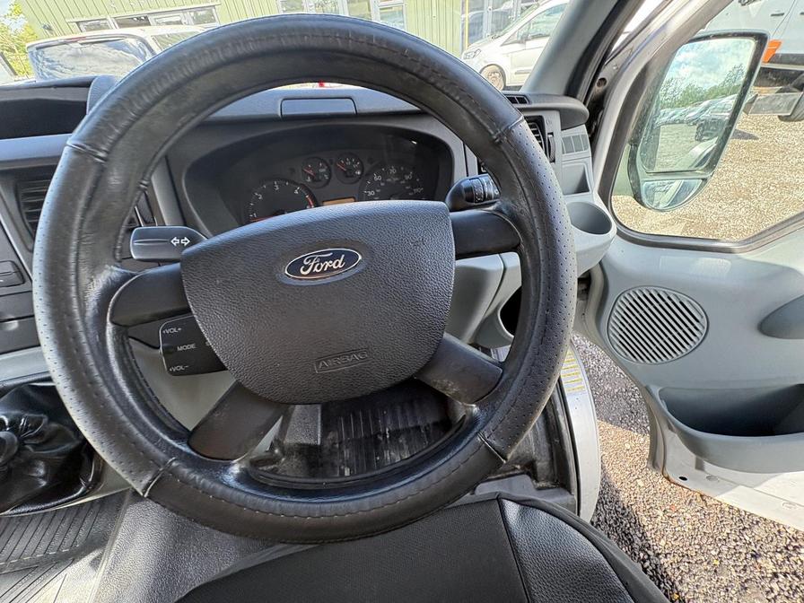 2010 Ford Transit – Model: Transit 115 T300 MWB FWD – LO10LZD