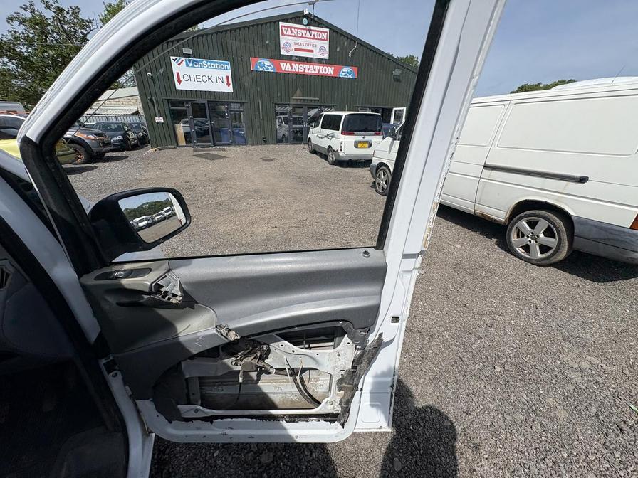 2010 Mercedes-Benz Vito – Model: Vito 109 CDI Compact – FY10AWM