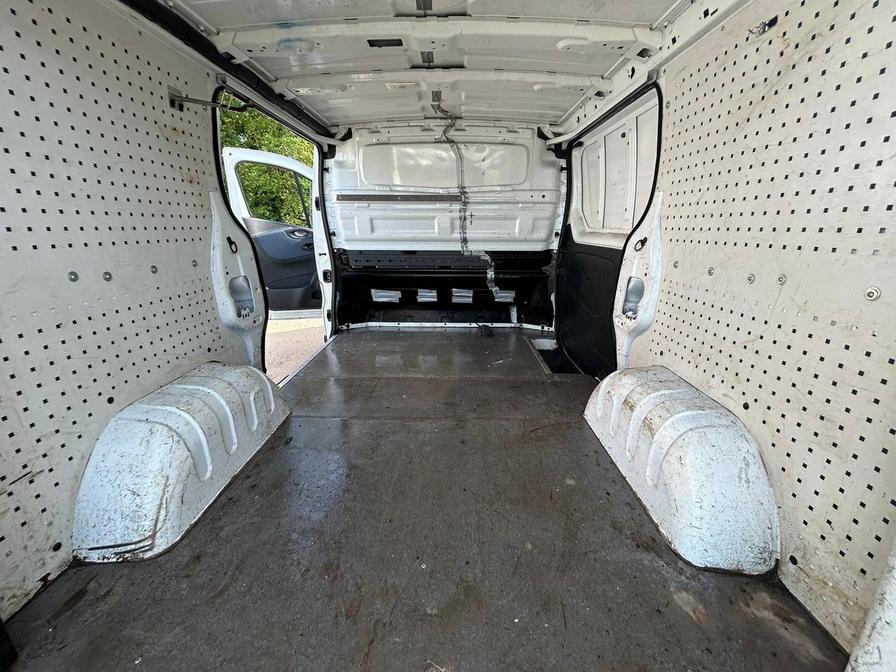 2017 Vauxhall Vivaro – Model: Vivaro  2700 CDTI – ML67HTZ