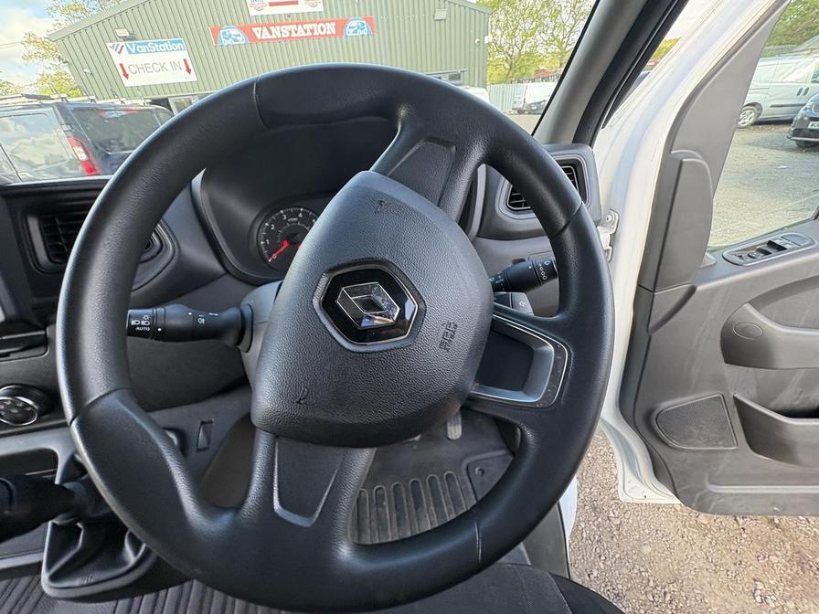 2022 Renault Master – Model: Master LH35 Business Blue dCi – YR72WTG